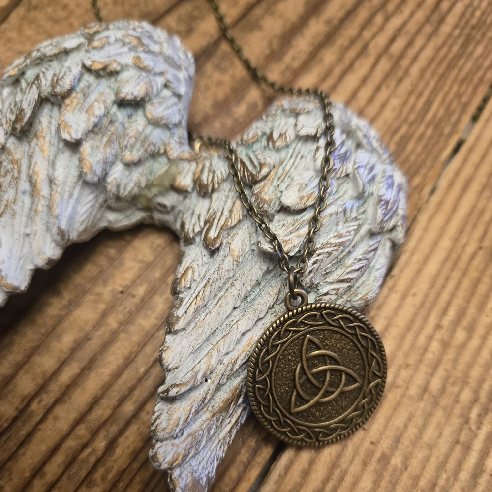 Celtic Knot Pendant Necklace
